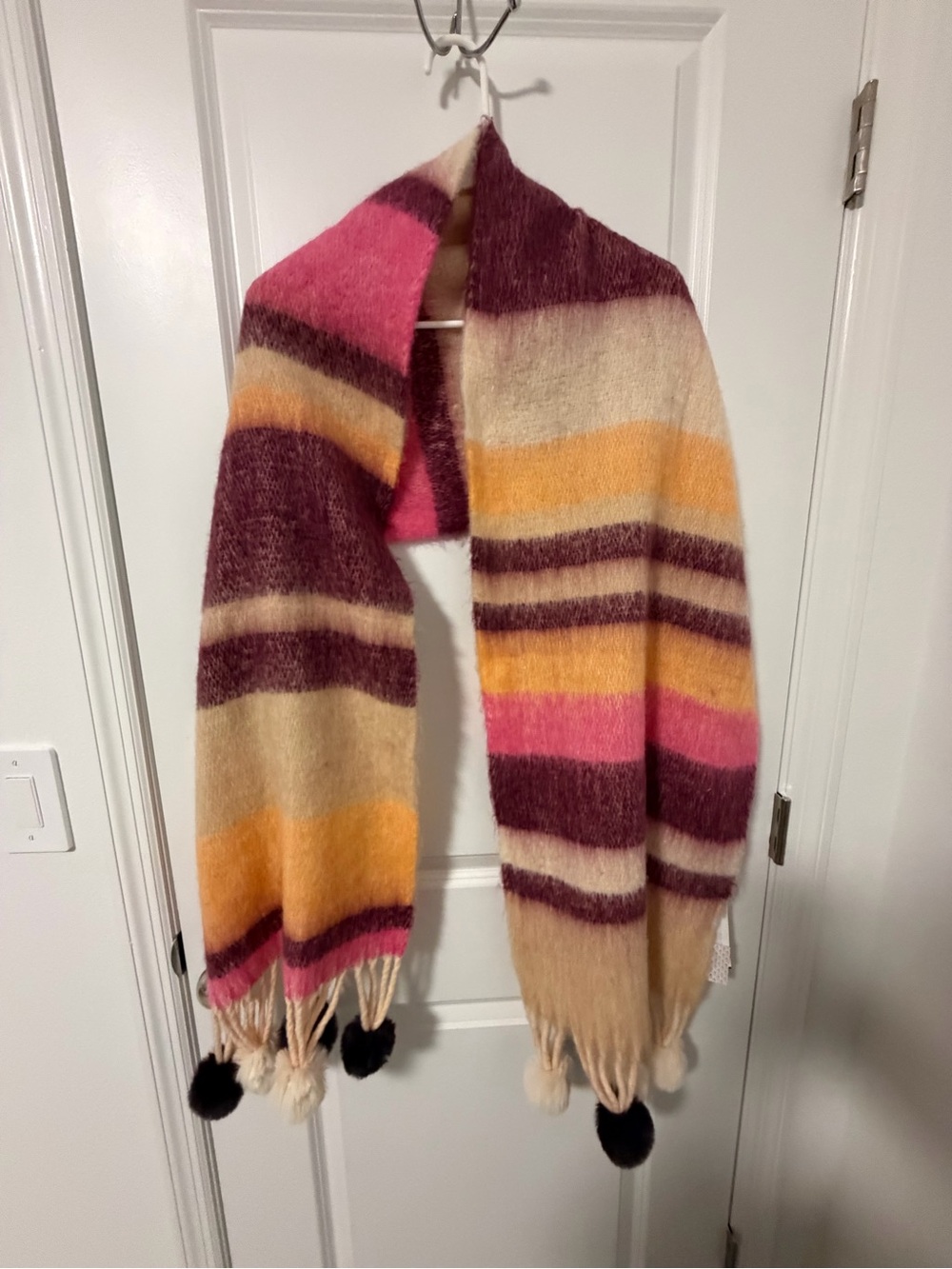Lulla Colection Cozy Colorblock Pom Pom Scarf NWT - Picture 6 of 6
